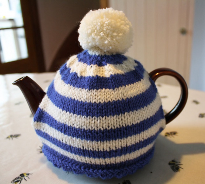 Another variation of teapot cover