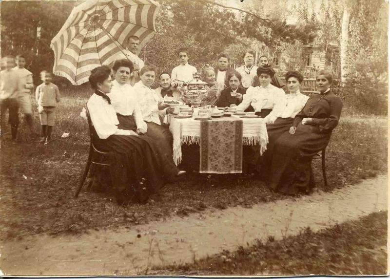 Tea drinking at the dacha, 1900s