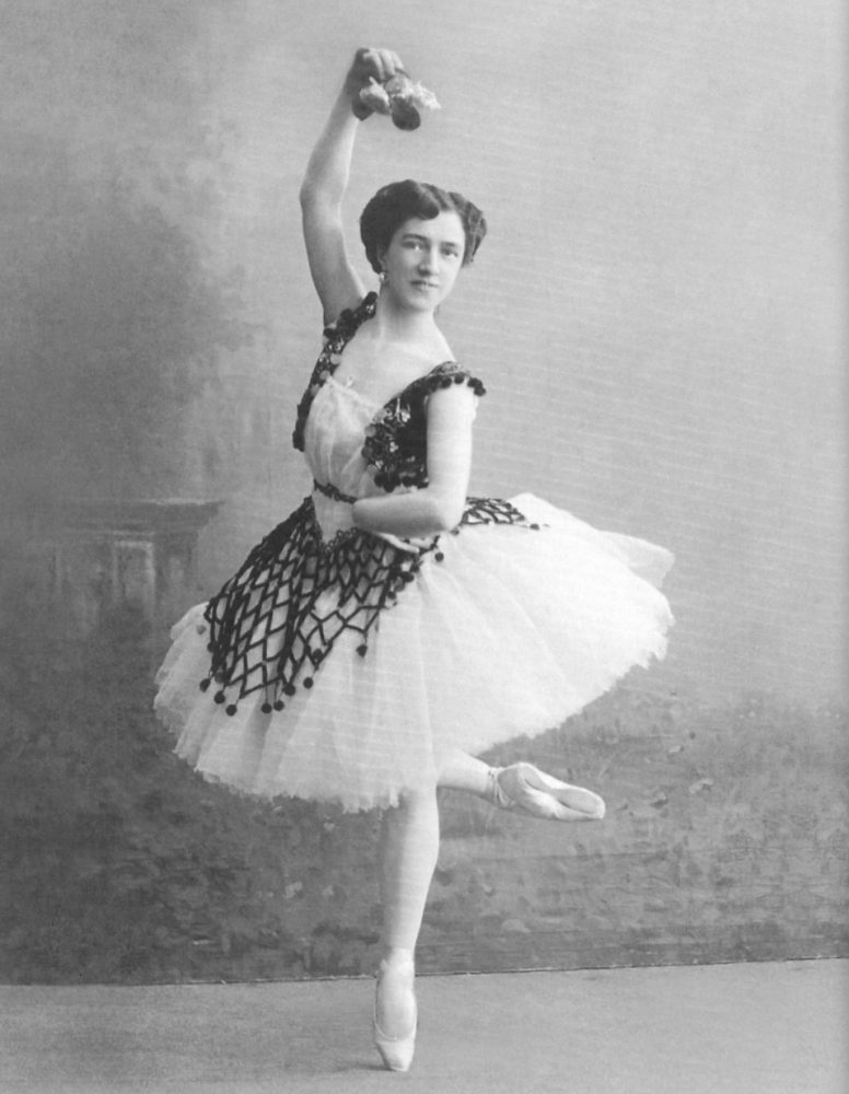 Agrippina Vaganova en La Esmeralda. San Petersburgo, alrededor de 1910